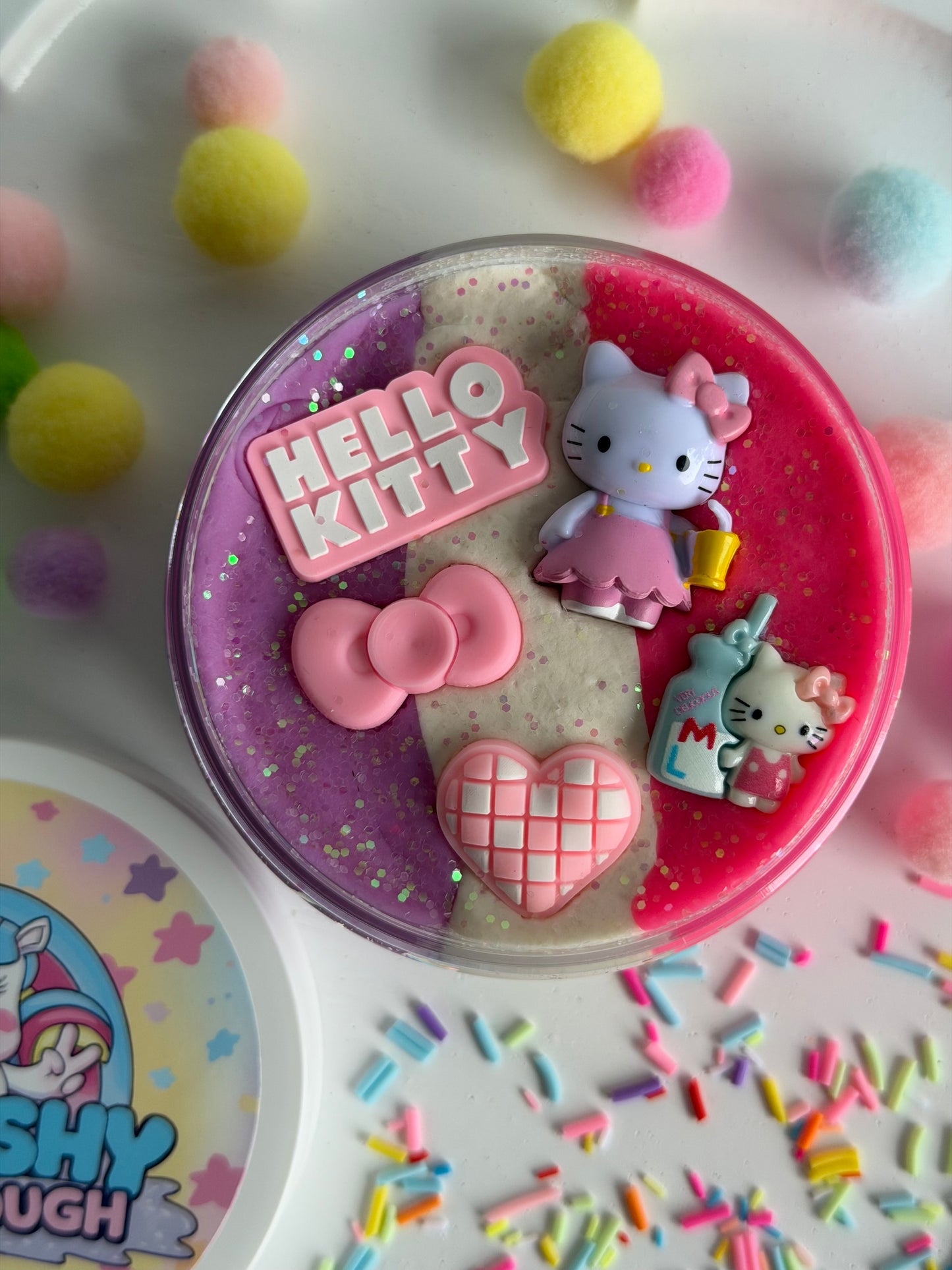 Give kids the joy of squishing, rolling and shaping - with playdough that lasts.
Handmade in Australia, non-toxic andsuper soft playdough. Can be left uncovered for 6+ hours without drying out. Fast shipping across Australia