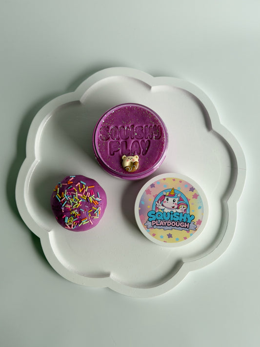 Give kids the joy of squishing, rolling and shaping - with playdough that lasts. 

Handmade in Australia, non-toxic andsuper soft playdough. Can be left uncovered for 6+ hours without drying out. Fast shipping across Australia